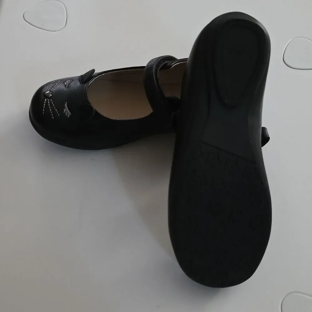 Girls' Black Cat Mary Jane School Shoes - Classic Style